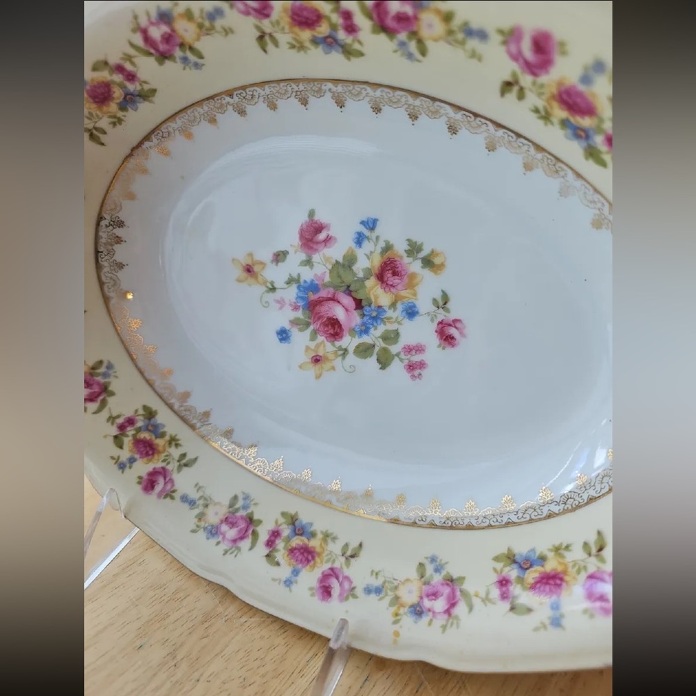 10" Scalloped Edge Vegetable Bowl Gold Castle 1950’s Occupied Japan - Picture 3 of 5